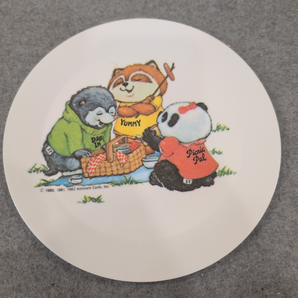 Vintage 1982 Hallmark Cards Melamine Picnic Plate Panda Raccoon Badger Made USA